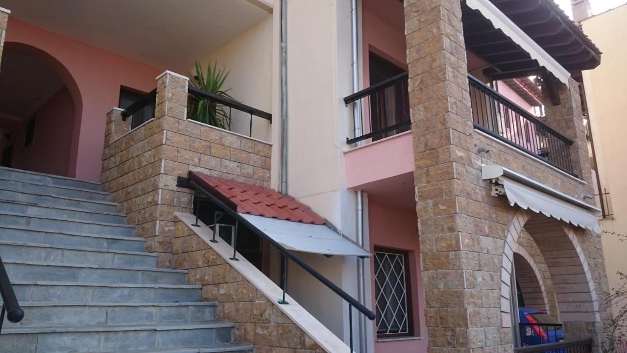 Ferienapartment At Home Ouranoupolis Экстерьер фото